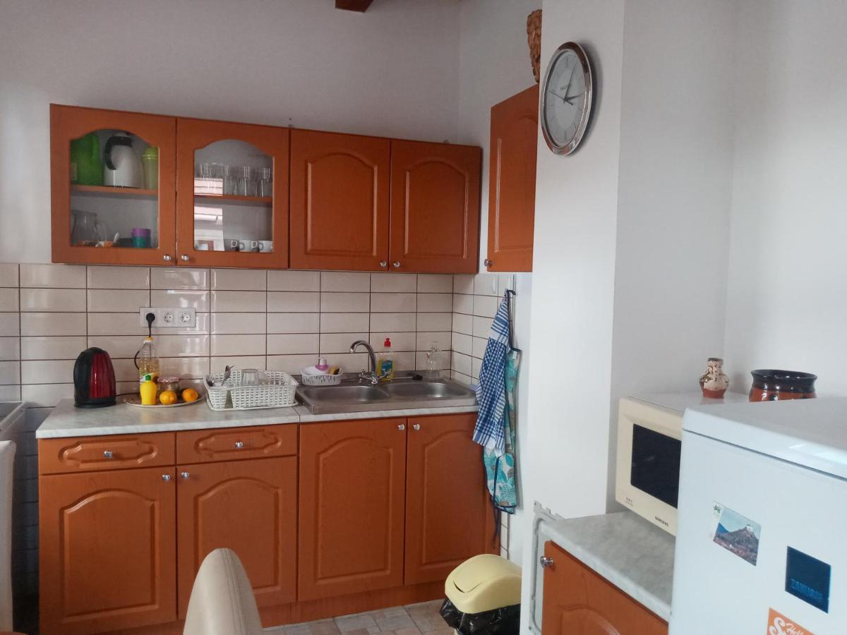 Tokaj Hill Panorama Guesthouse เซเรนช์ ภายนอก รูปภาพ