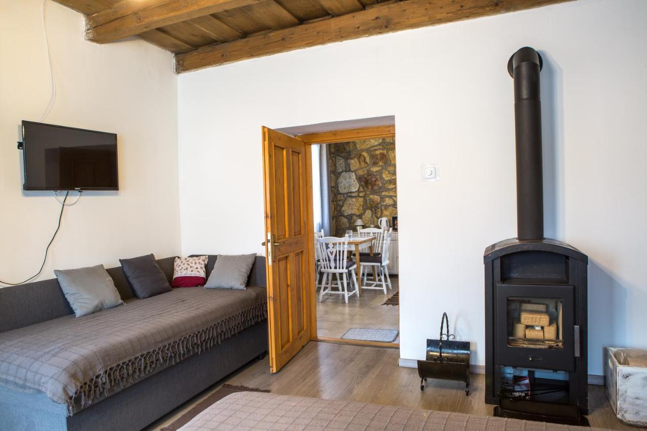 Tokaj Hill Panorama Guesthouse เซเรนช์ ภายนอก รูปภาพ