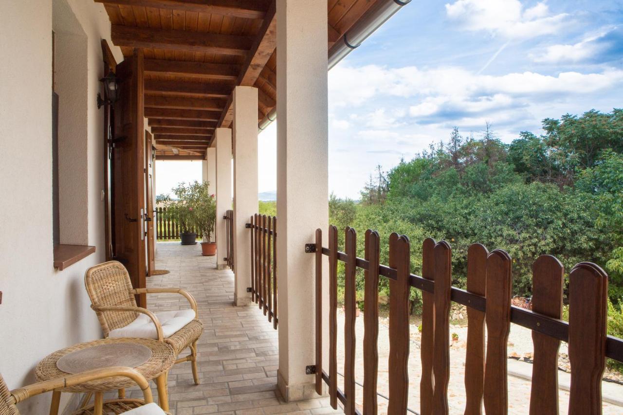 Tokaj Hill Panorama Guesthouse เซเรนช์ ภายนอก รูปภาพ